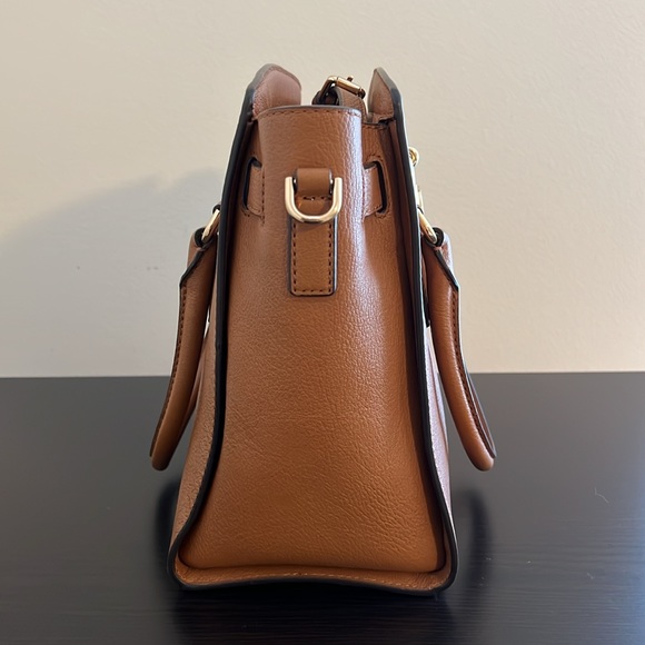 New Without Tag Michael Kors Hamilton satchel crossbody - Picture 4 of 8